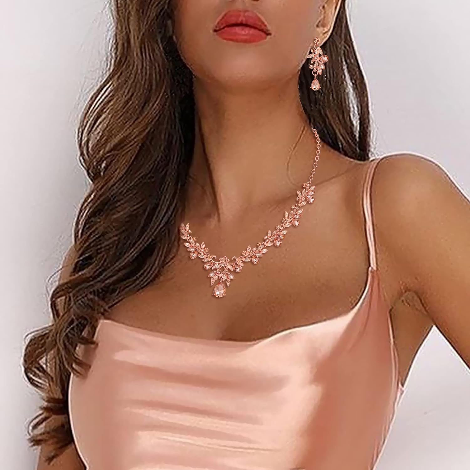 Thumbnail 1 de Clearine set di gioielli costume con collana e orecchini pendenti in stile goccia foglia con strass