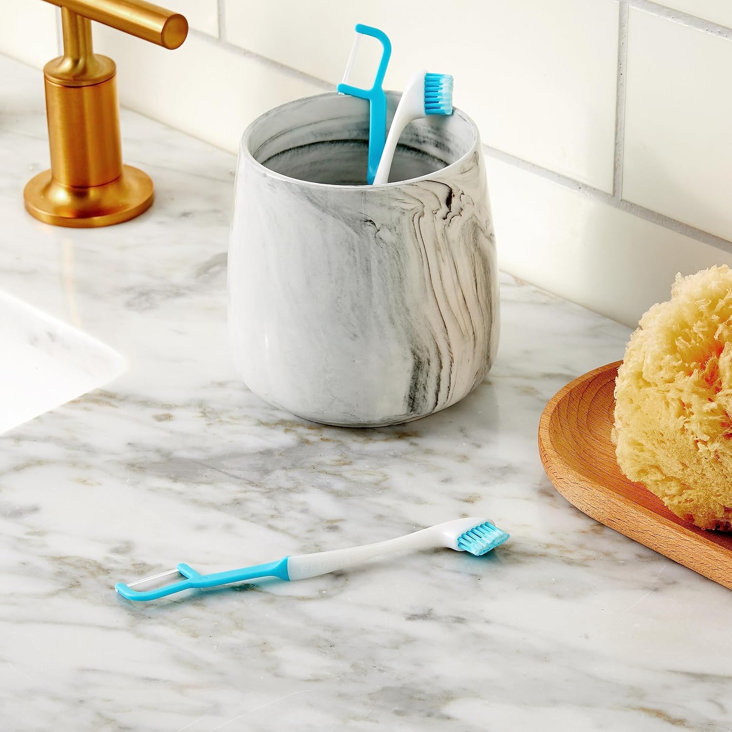 Thumbnail 6 de Brushee - The Evolution of Oral Care: 4-in-1 Portable Brush with Paste, Floss, and Pick (24-Pack)