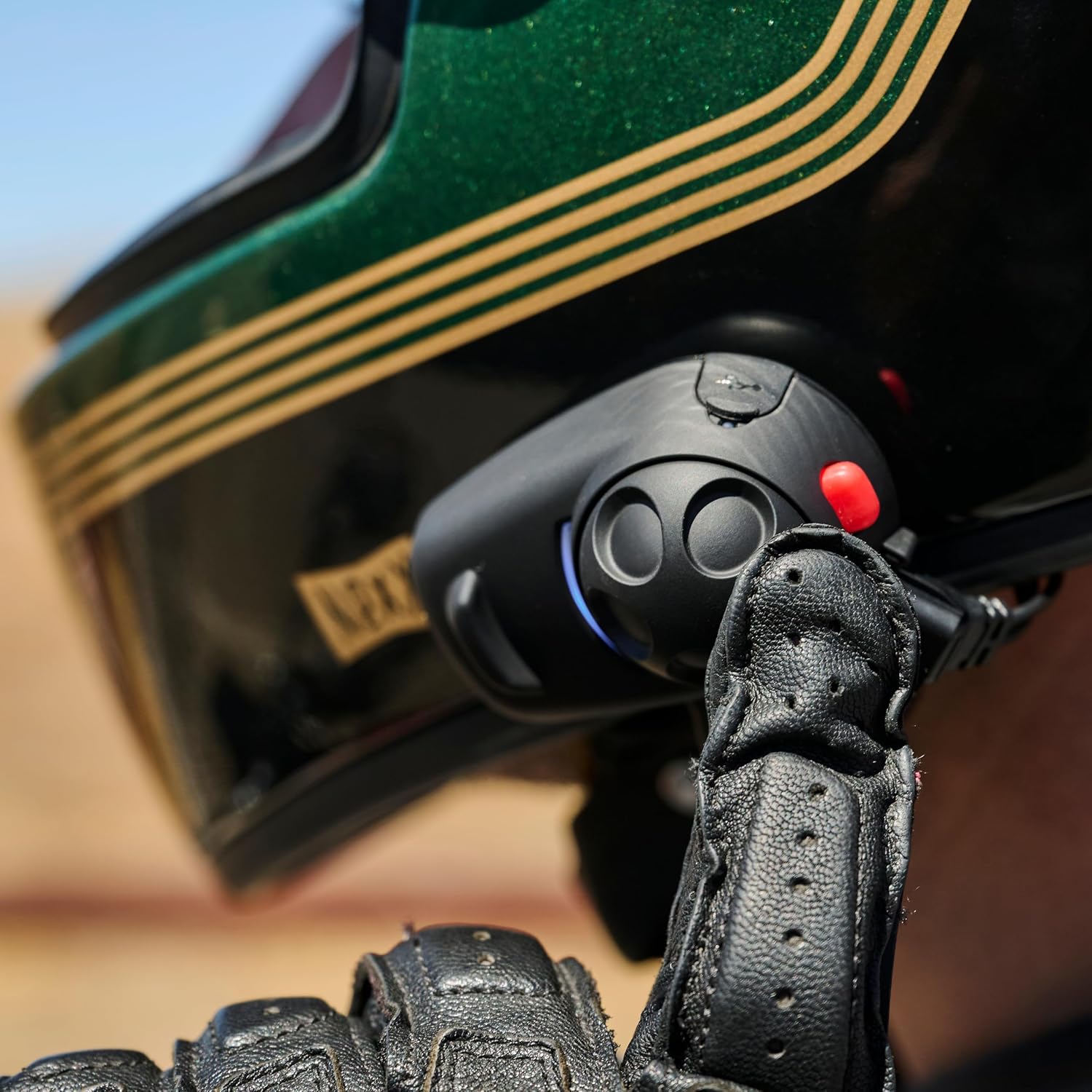 Detalle 2 de Sena SMH5 Bluetooth intercom system