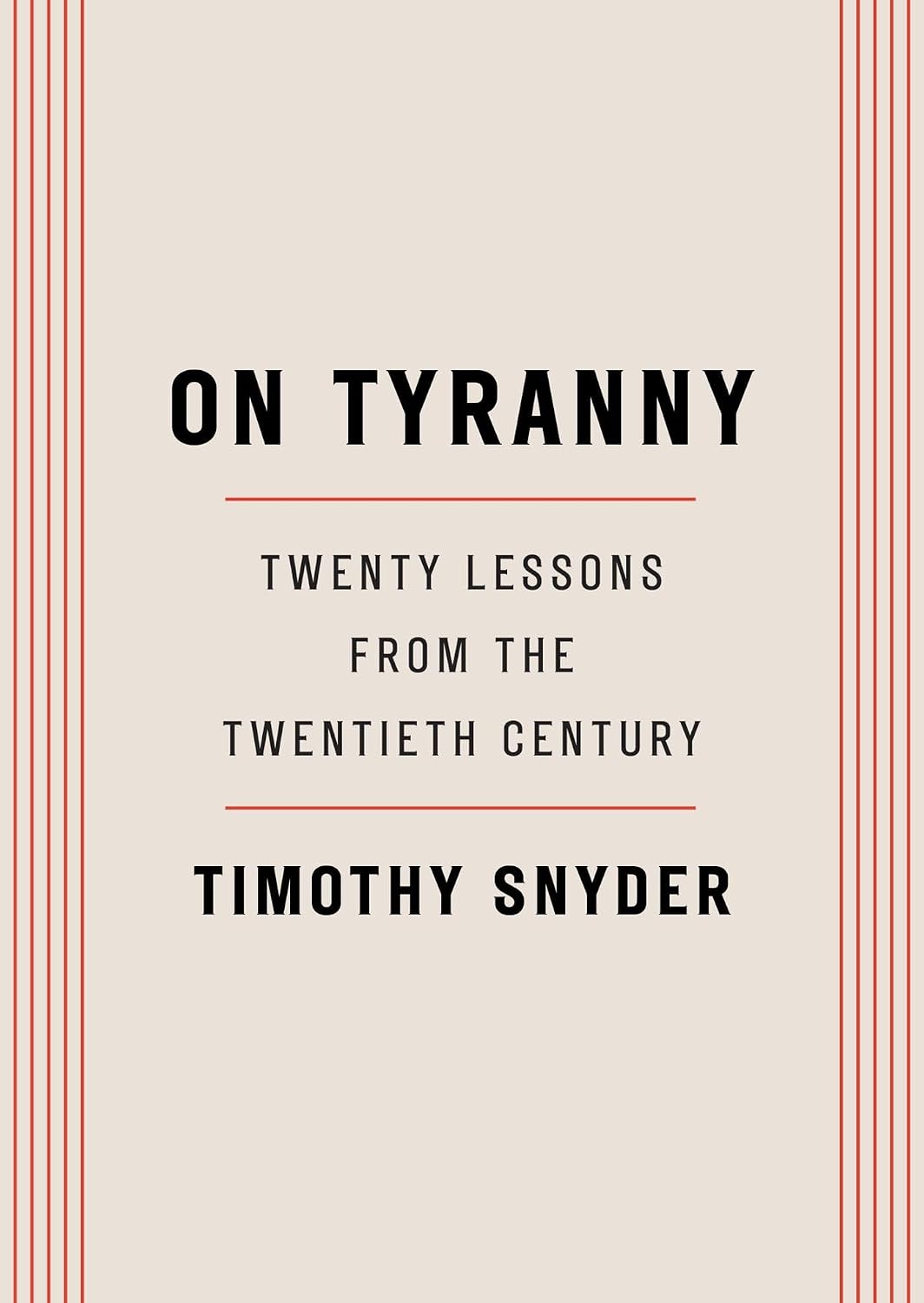 Detalle de On Tyranny: Twenty Lessons from the Twentieth Century – boek, 126 pagina’s