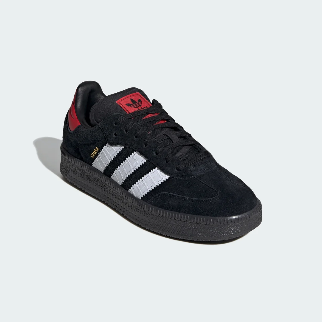 Thumbnail 3 de Zapatilla Samba XLG de Adidas: estilo clásico y confort urbano