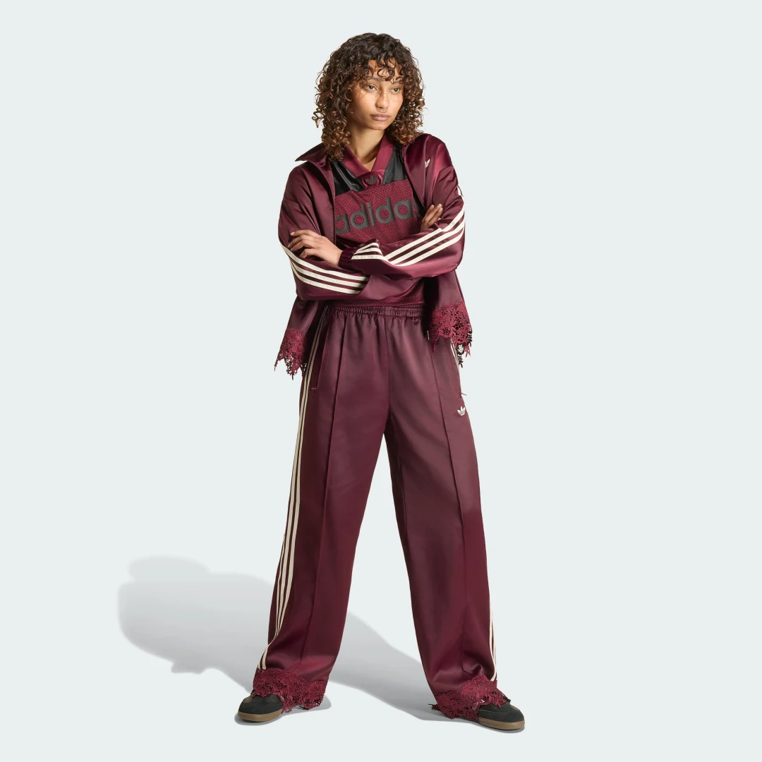 Thumbnail 2 de Pantalón con encaje de raso Adidas Originals Firebird en Burgundy