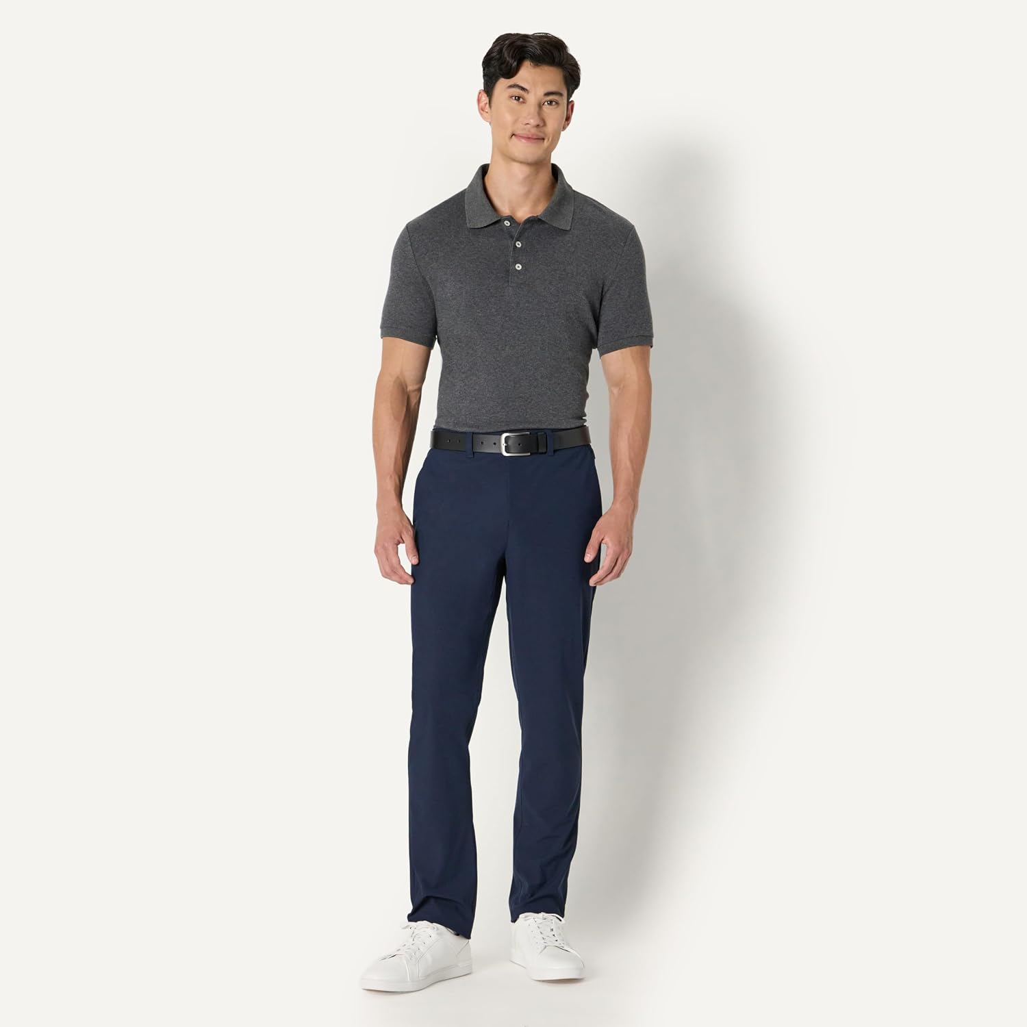 Detalle de Amazon Essentials Slim-Fit Travel Stretch Pant