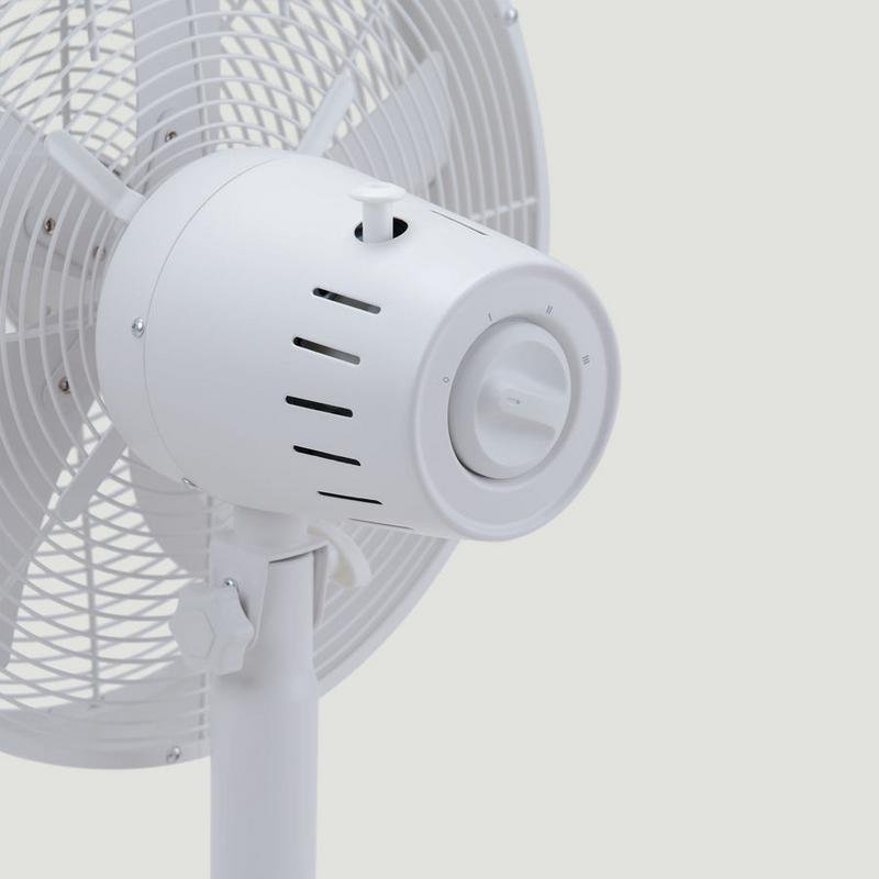 Detalle de Ventilador de sobremesa Mellerware Brizy Circle 35W 5 aspas aluminio blanco