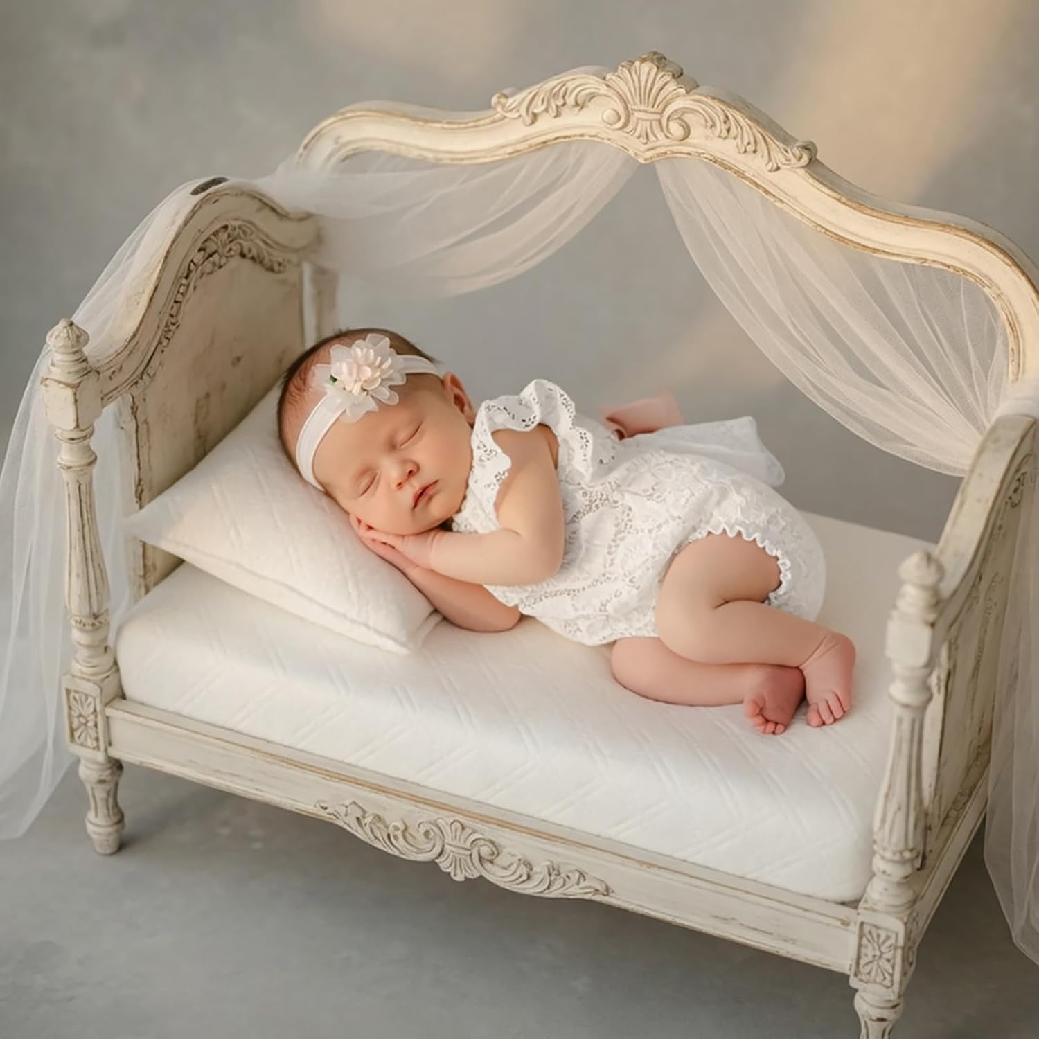 Detalle de ForBaysy Newborn Lace Photography Romper with 3D Flower Headband