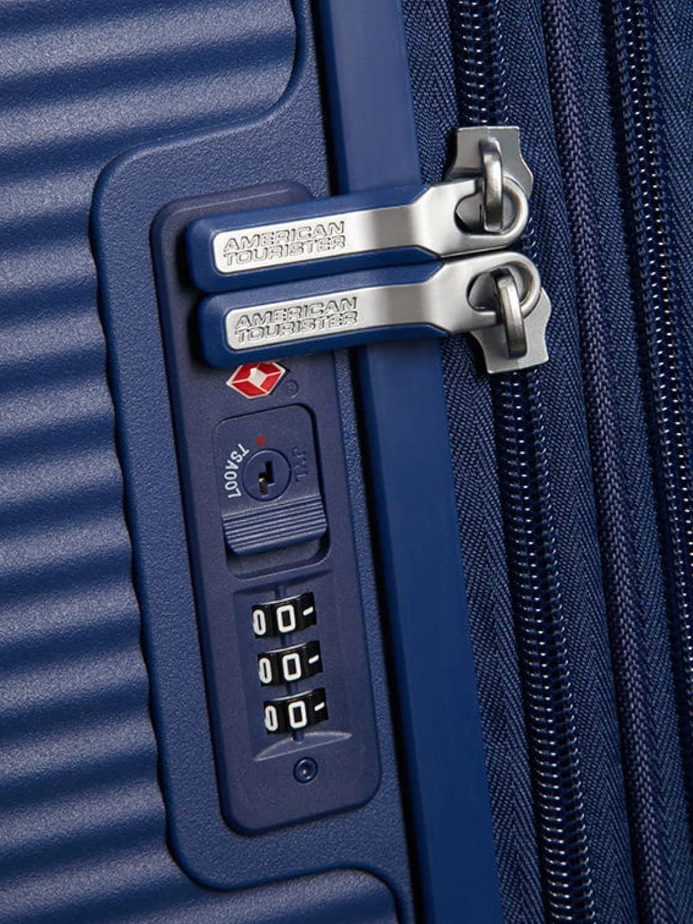 Detalle 2 de American Tourister Soundbox Trolley S espandibile da cabina 55 cm, Blu (Midnight Navy)