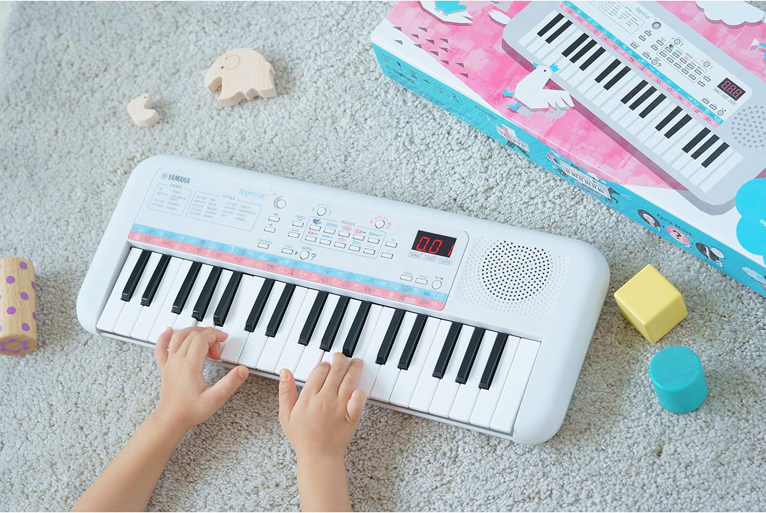 Detalle de Yamaha Remie PSS-E30: Tastiera Digitale per Bambini, 37 Mini Tasti, Suoni e Funzioni di Apprendimento