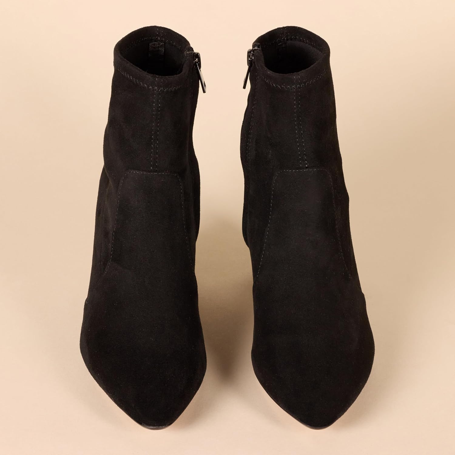 Thumbnail 2 de Amazon Essentials Stretchstiefelette 7 cm