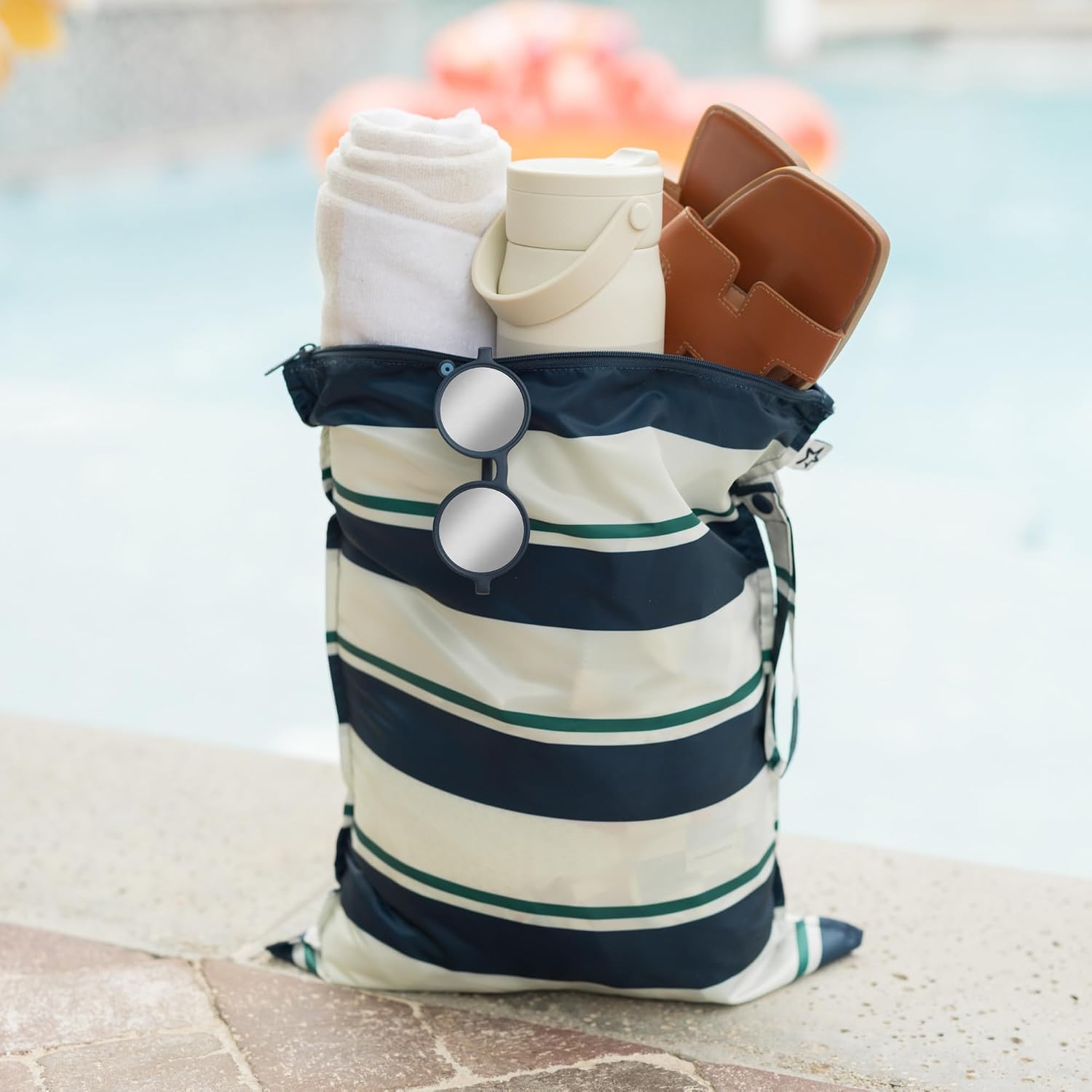 Detalle 2 de Tiny Twinkle BGW Wet Bags, 2-Pack Waterproof Polyester with Rugby Stripes and Vintage Cars
