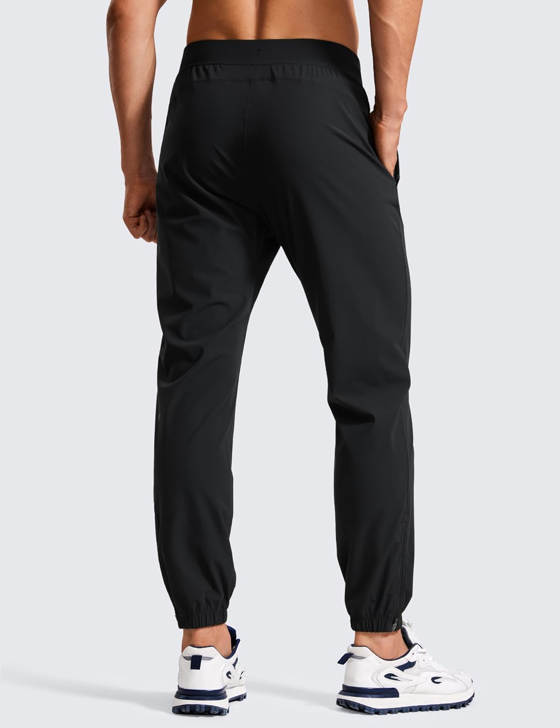Detalle de Pantalon de jogging léger CRZ YOGA pour homme – séchage rapide, poches zippées, noir (S)