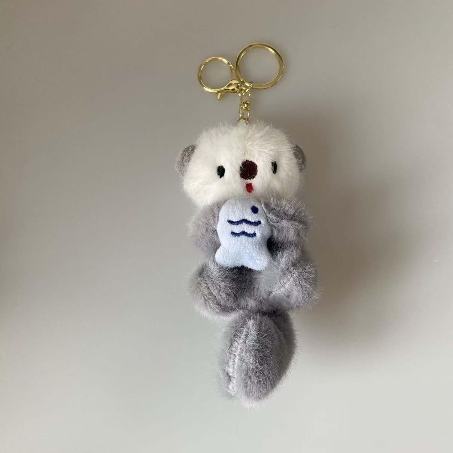 Detalle 2 de Fruitlly Plush Otter Bag Charm: Cute Otter Keyring for Bags and Keys