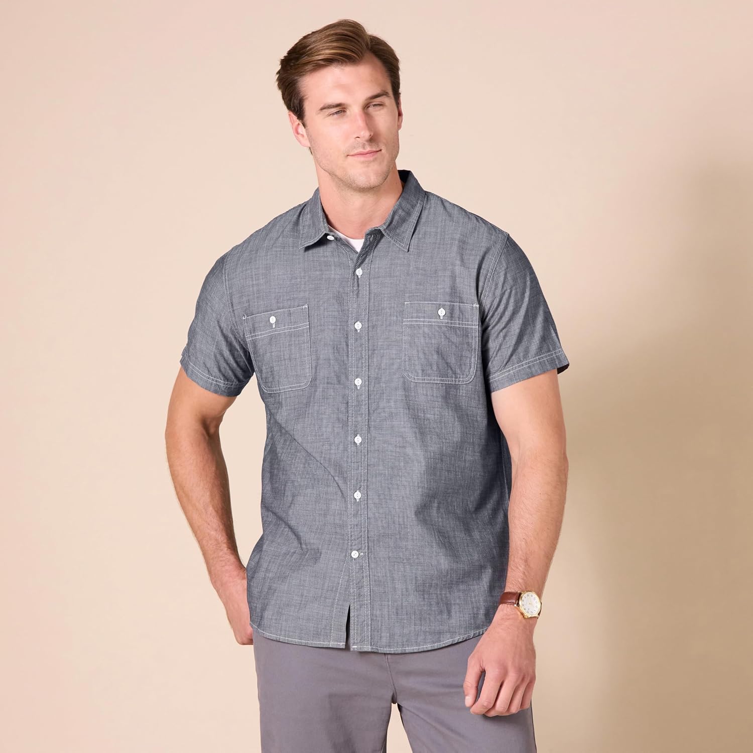 Thumbnail 4 de Amazon Essentials Men's Regular-Fit Short-Sleeve Poplin Shirt