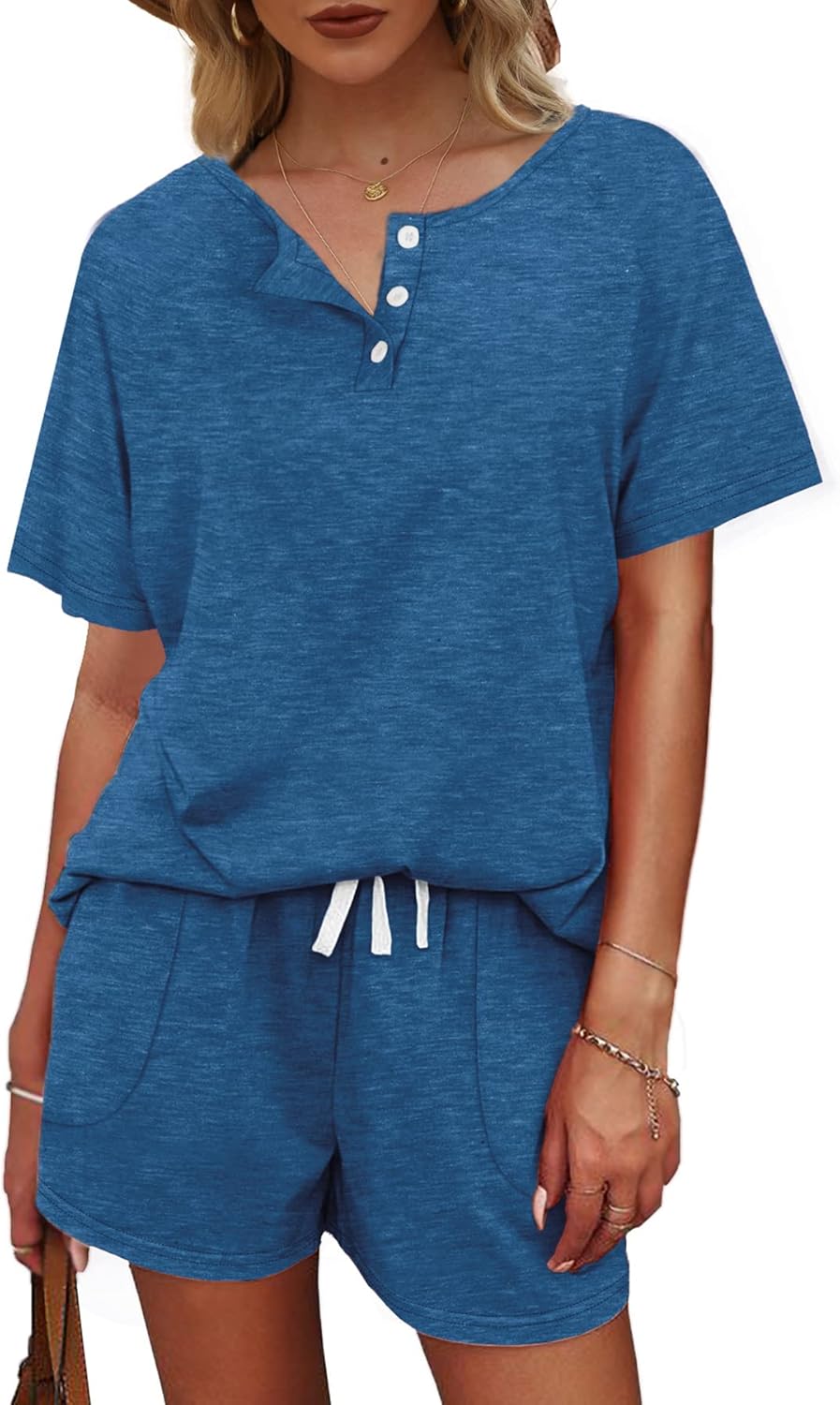 Detalle de WIHOLL Two-Piece Lounge Set for Women: Button-Down Top and Drawstring Shorts with Pockets