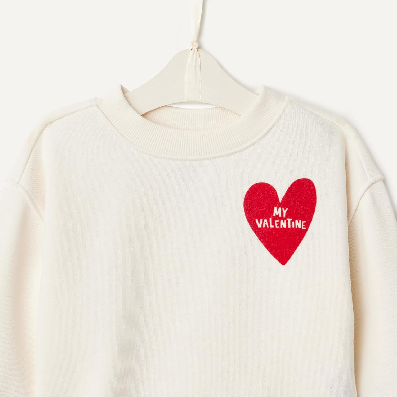 Thumbnail 4 de Set Amazon Essentials x Sofia Grainge in spugna: pantaloni e top con fit rilassato per bimba e bambina