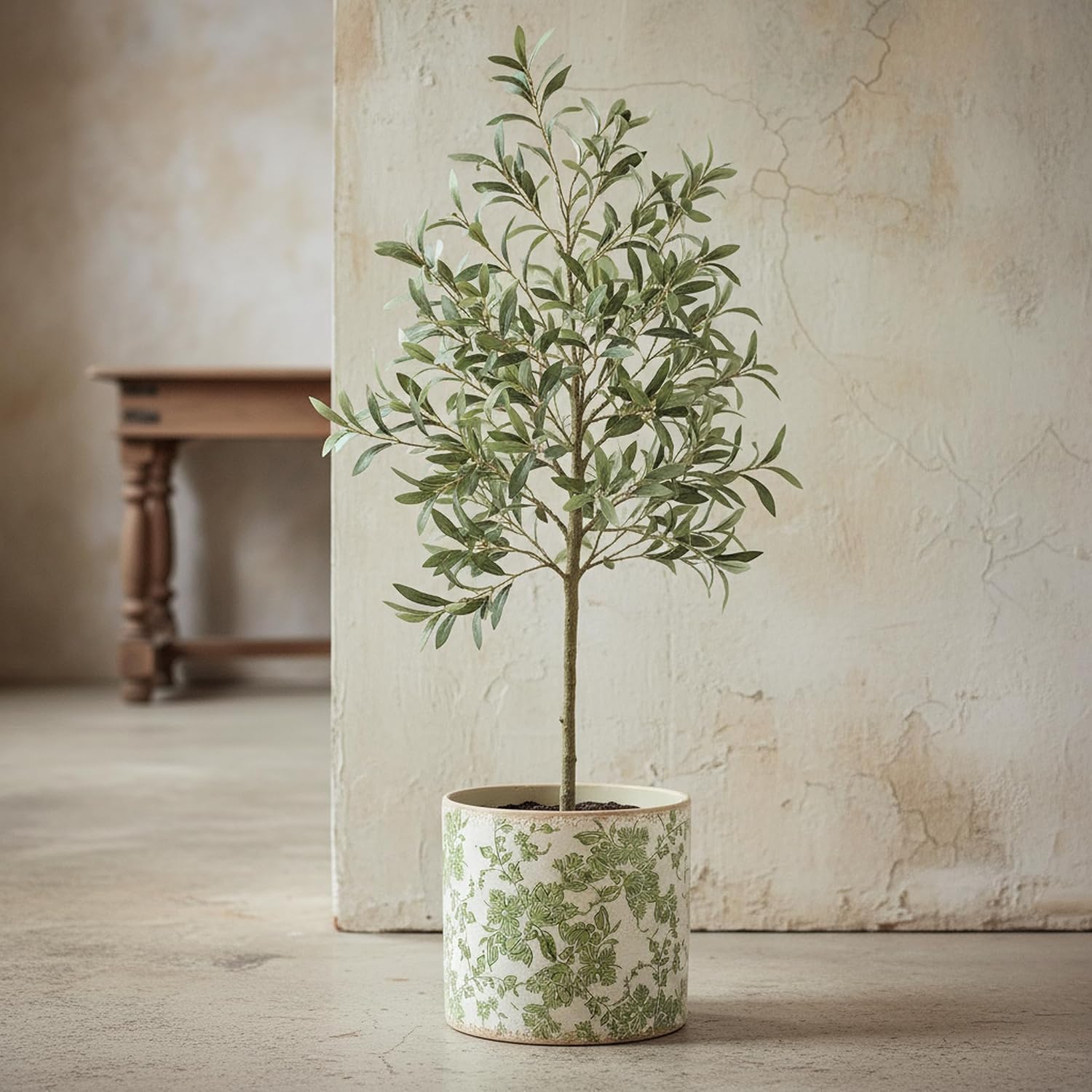 Detalle 2 de Xiaan Jiaju 7.7" Ceramic Planter with Floral Crackle Glaze and Drainage