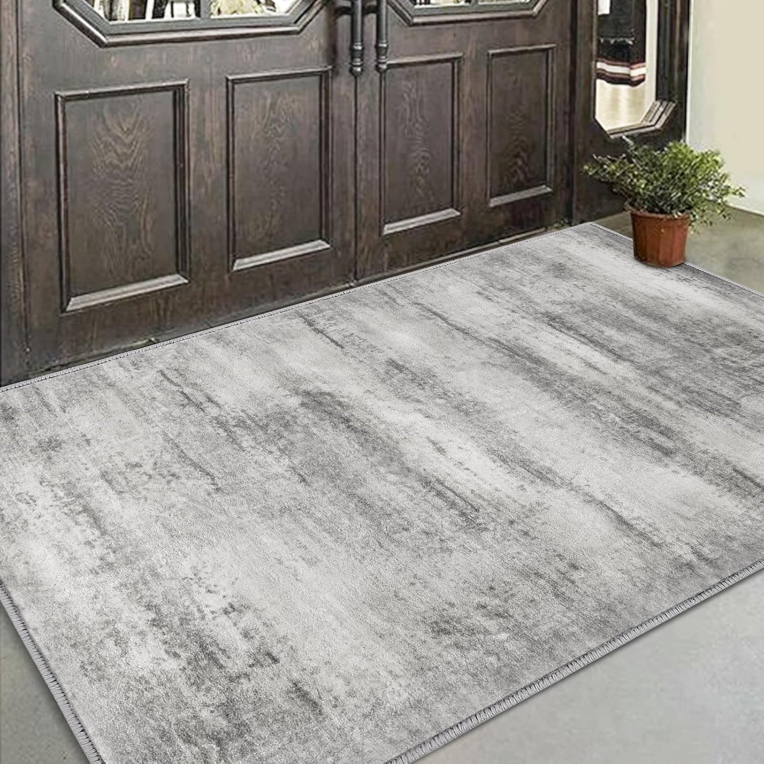 Detalle de COMSLE Door Mat Indoor Entryway Rug, 36 x 60 in Gray Faux Wool