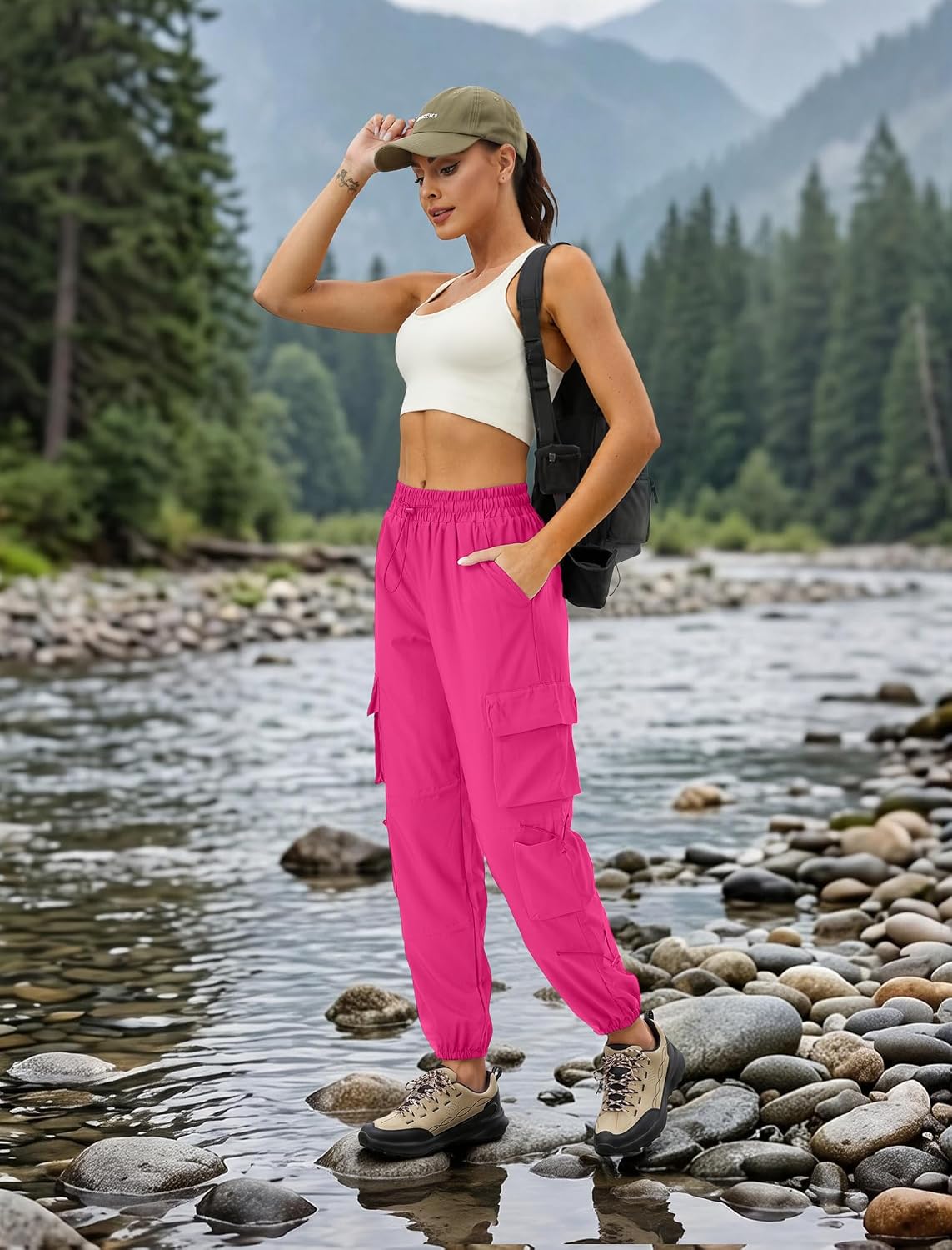 Detalle 2 de COPYLEAF Women's Cargo Pants