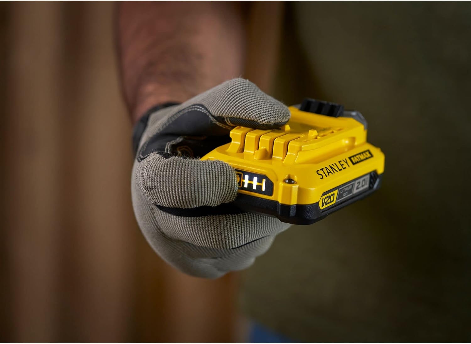 Detalle de STANLEY FATMAX SFMCB12D2-QW Batteria 18 V — doppia alimentazione affidabile per i tuoi progetti