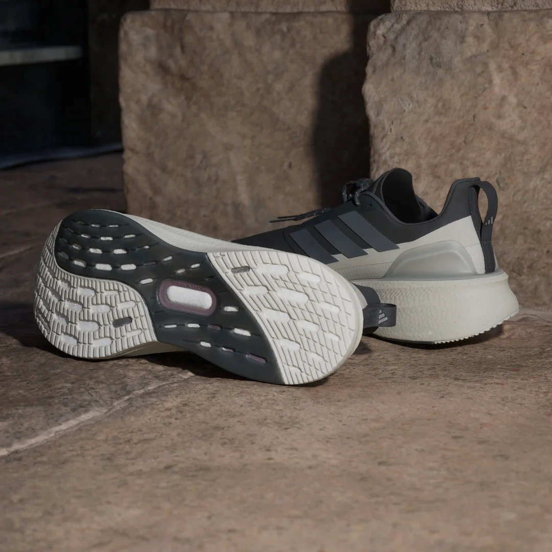 Detalle de Zapatilla de running Ultraboost 5 Hermanos Koumori — Adidas