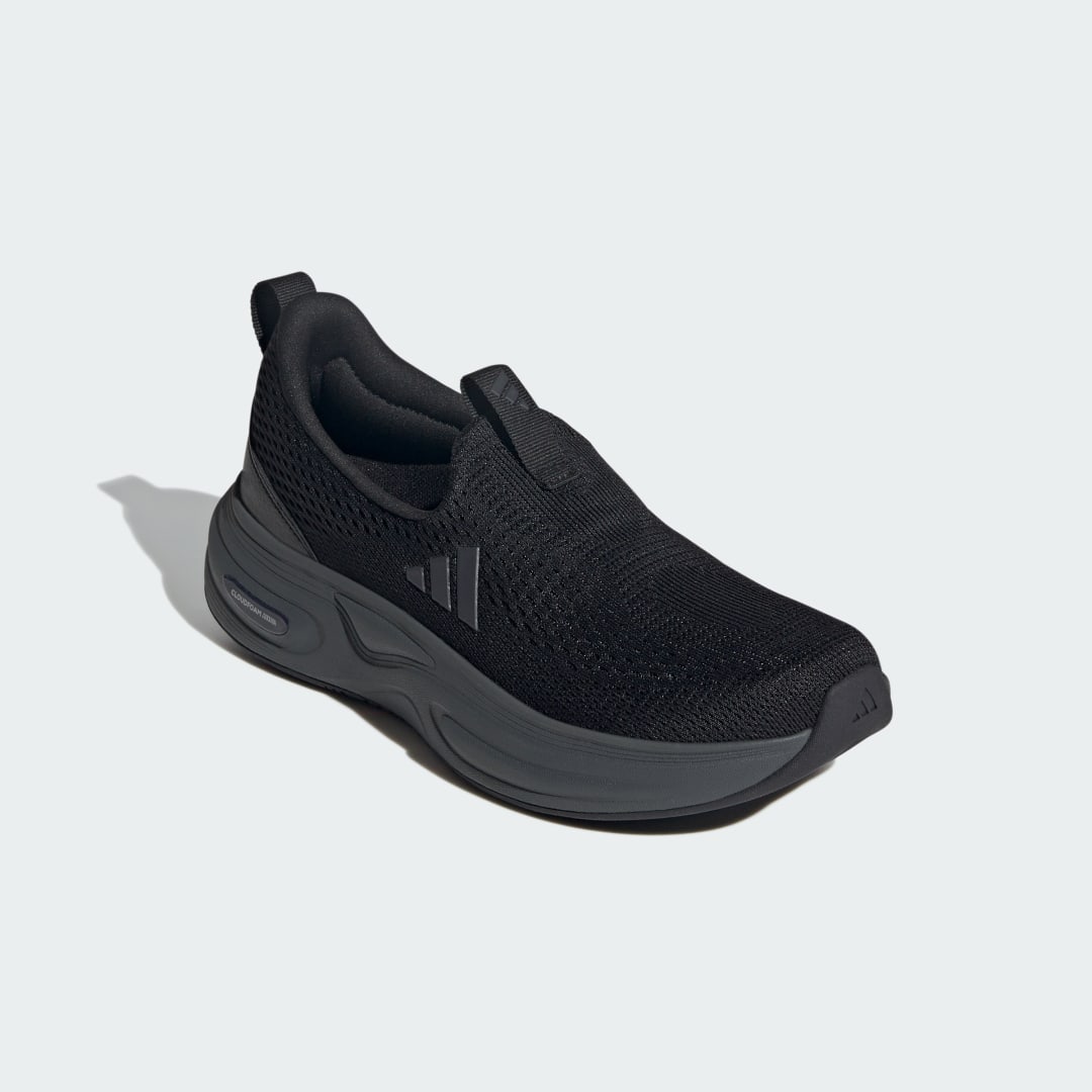 Detalle de Zapatilla Cloudfoam Cuxxion Lounge de Adidas: comodidad para uso diario en color negro