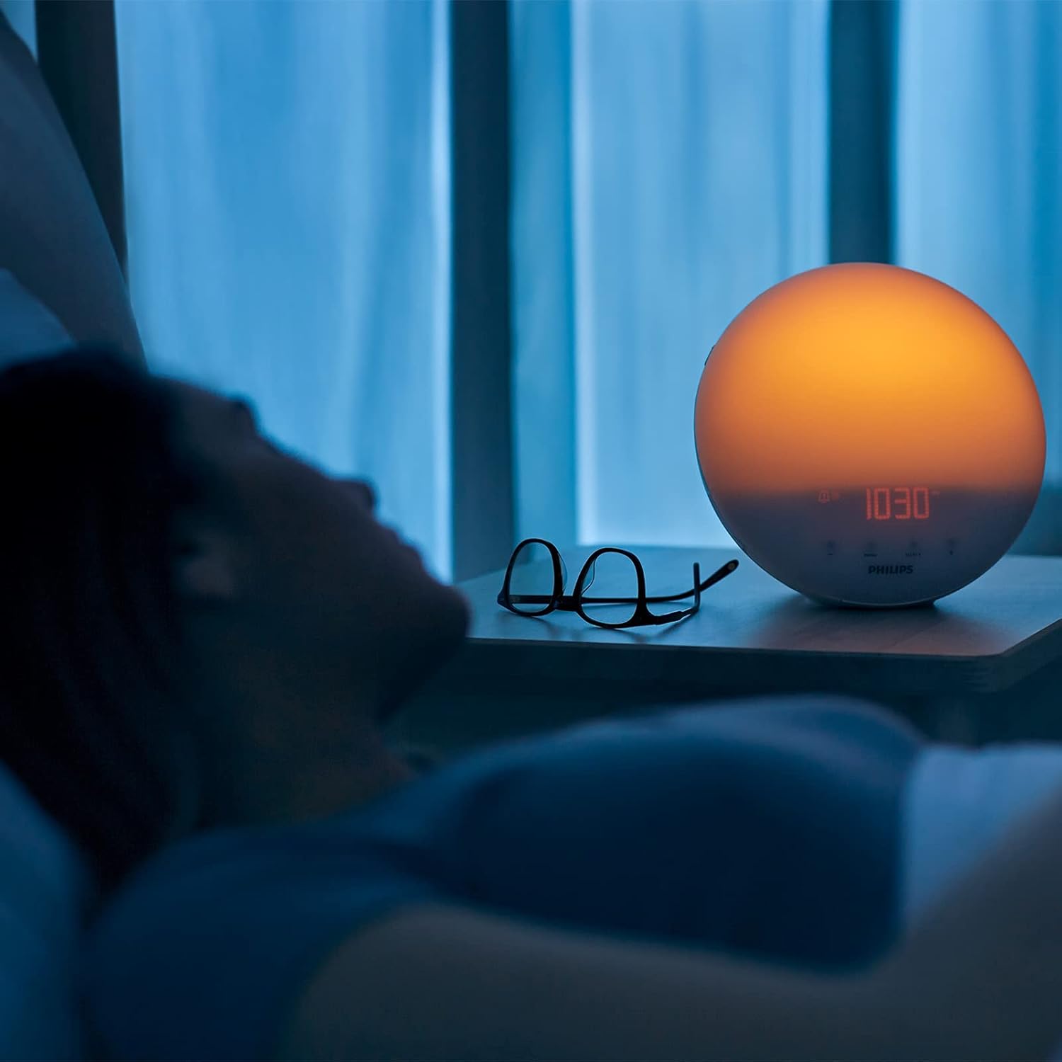 Thumbnail 6 de Philips Eveil Lumière HF3531/01 – radio-réveil lumineux avec veilleuse, guide de nuit et port USB