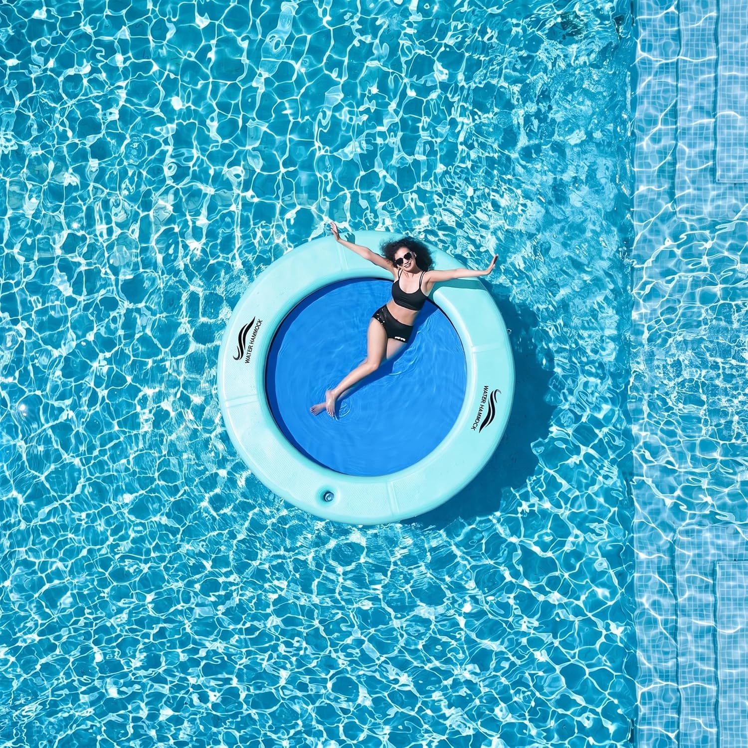 Detalle de SunChill Float Ring for Adults: Heavy-Duty Inflatable Water Hammock with Cup Holders