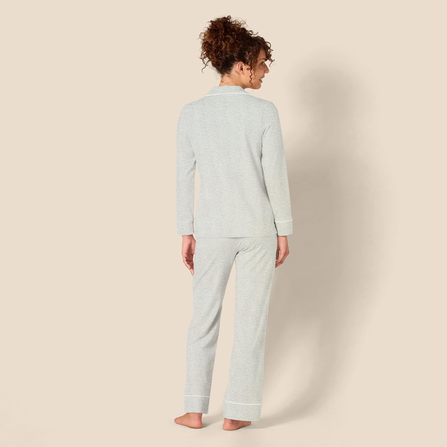 Thumbnail 1 de Damen Schlafanzug-Set aus Baumwollmodal von Amazon Essentials: langärmeliges Hemd & lange Hose