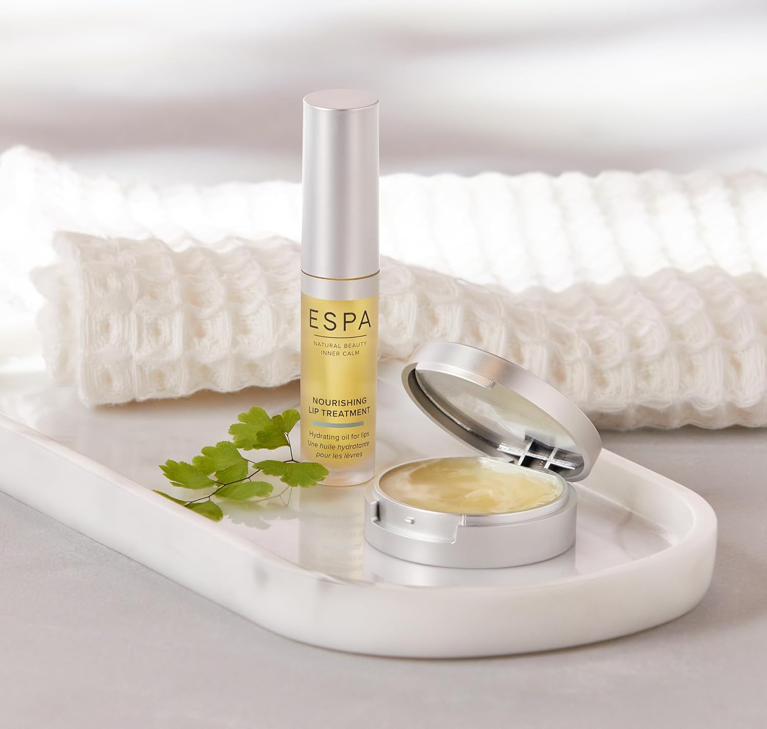 Thumbnail 5 de ESPA Pomelo Lip Balm – 10 g, Wild Mango, Grapefruit & Pomegranate