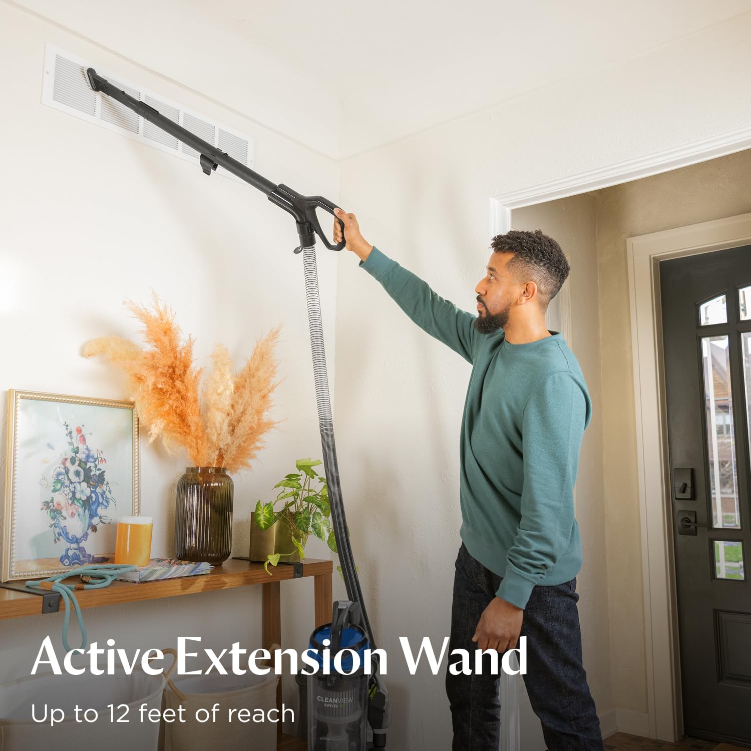 Thumbnail 1 de Bissell CleanView Swivel Vacuum with Triple Action Brush Roll, Swivel Steering, and Easy-Empty Dirt Tank