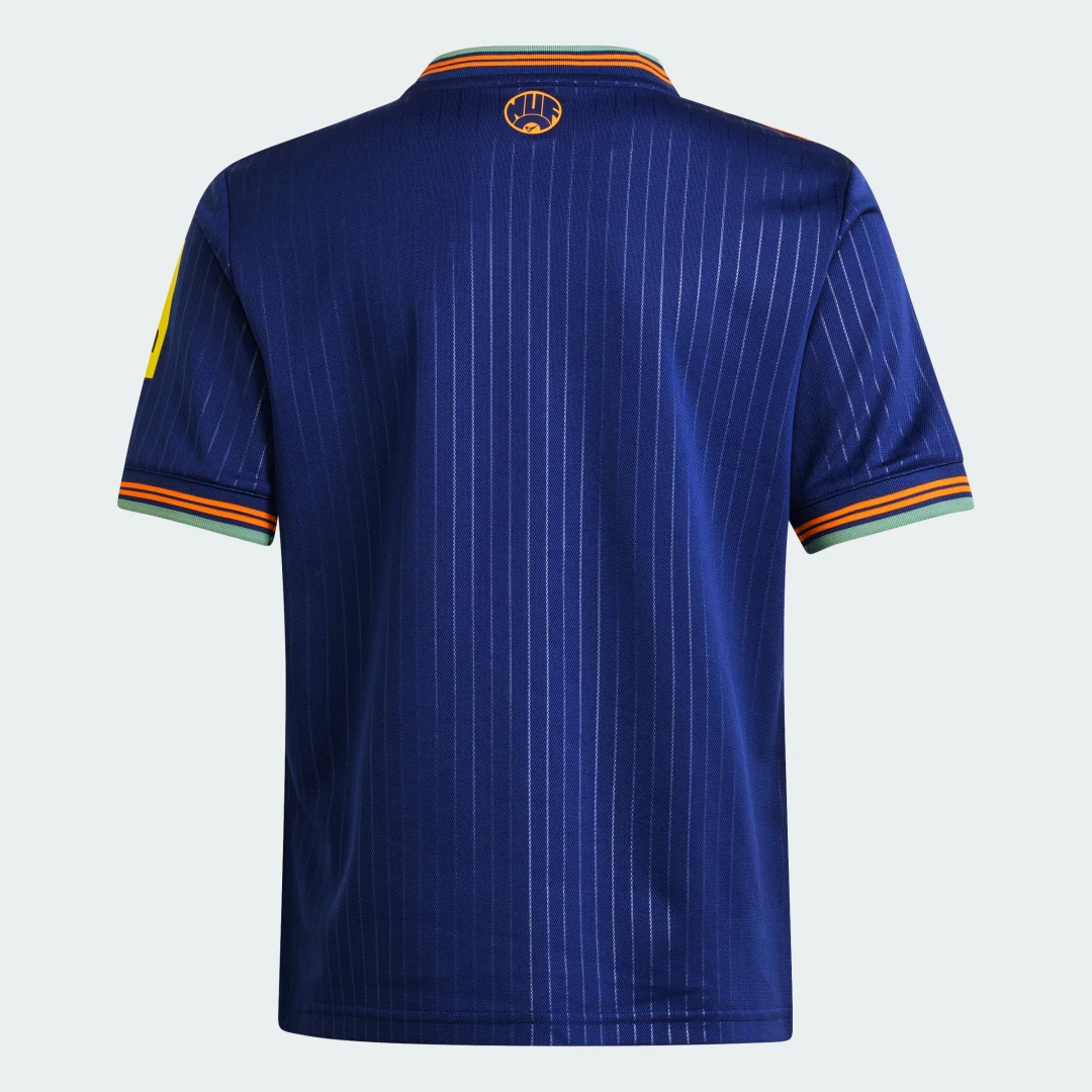 Detalle de Adidas camiseta tercera equipación Newcastle United FC 25/26