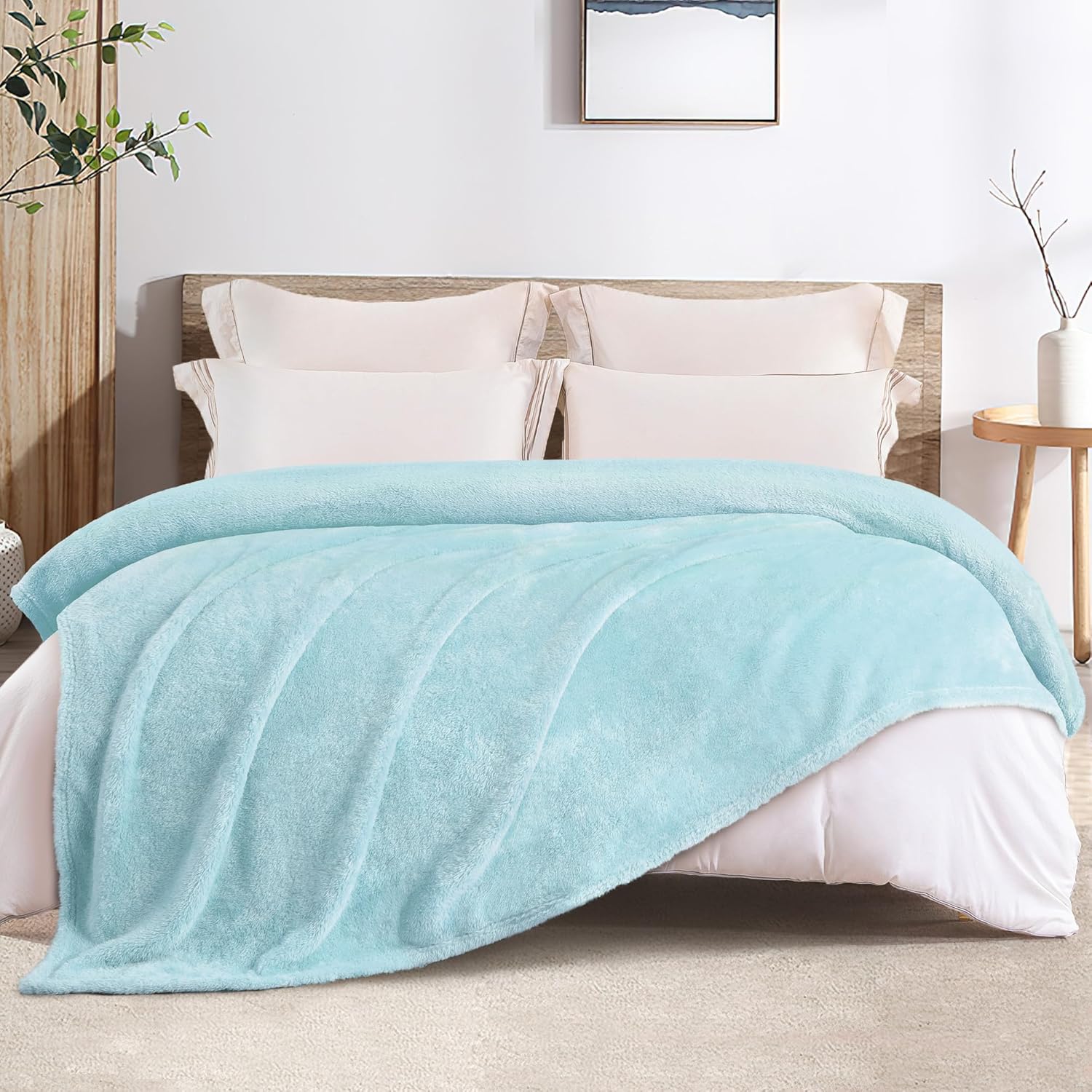 Detalle de Whale Flotilla Fleece Blanket (230x230 cm) – Queen Size, Soft Long-Hair Plush for All Seasons
