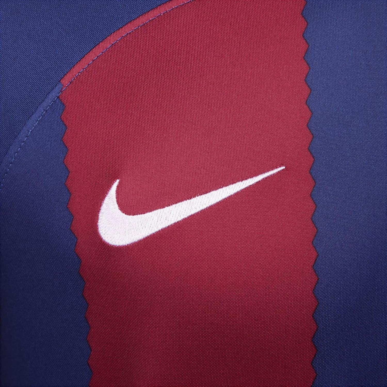 Detalle de FC Barcelona DX2636-456 męska koszulka domowa 2023/2024 z tkaniną Nike Breathe