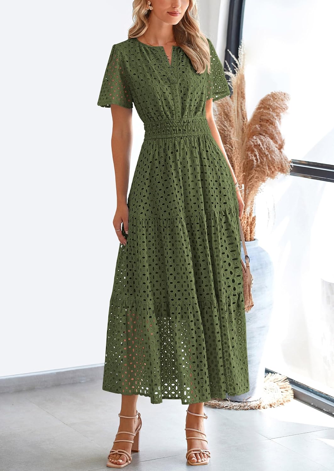 Detalle 2 de PrettyGarden Women's 2026 Summer Maxi Dress with Eyelet — V-Neck A-Line Long Beach Dress