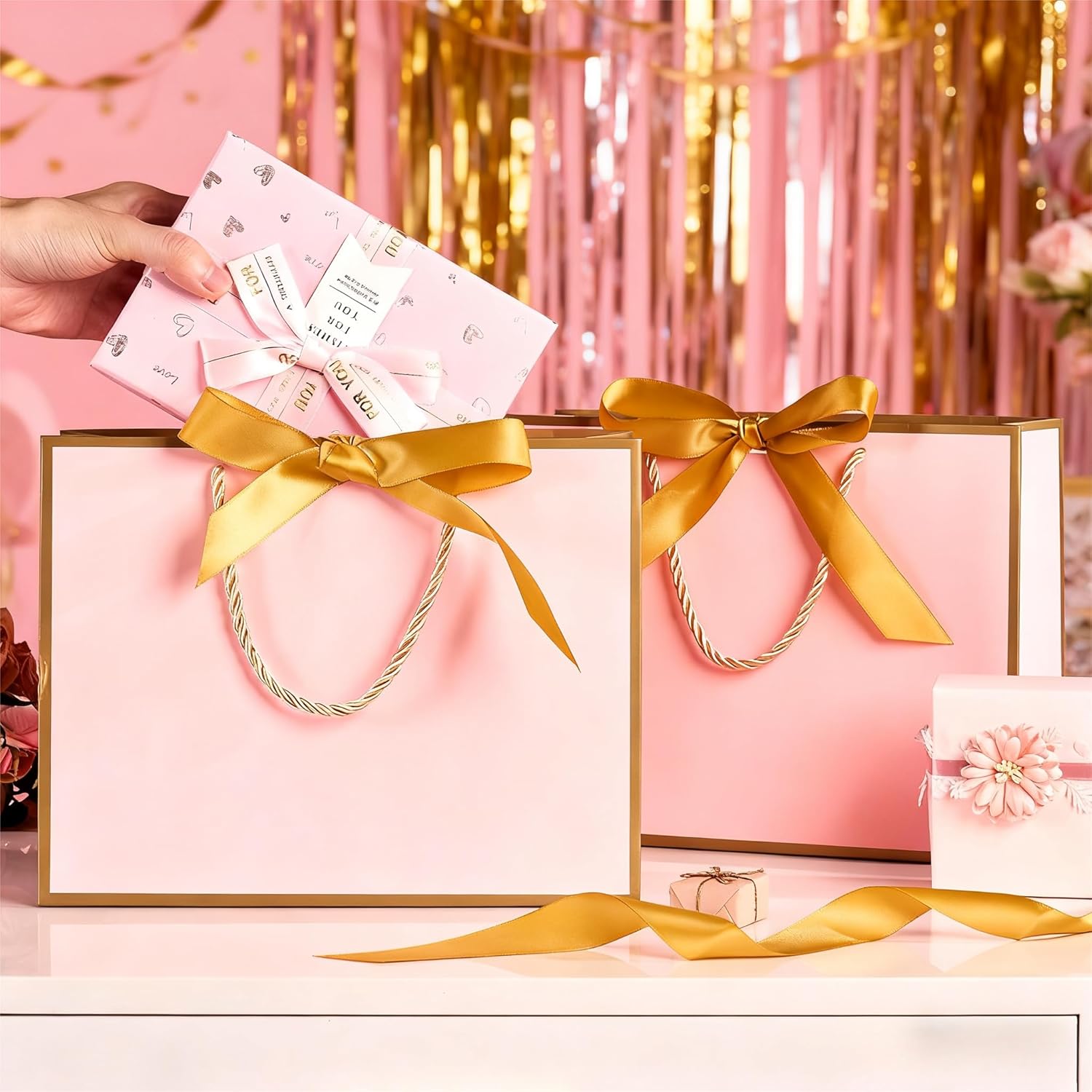 Detalle de Medium Gift Bags for Present – Pink Gift Bags with Bows (10 Pack) for Women and Special Occasions