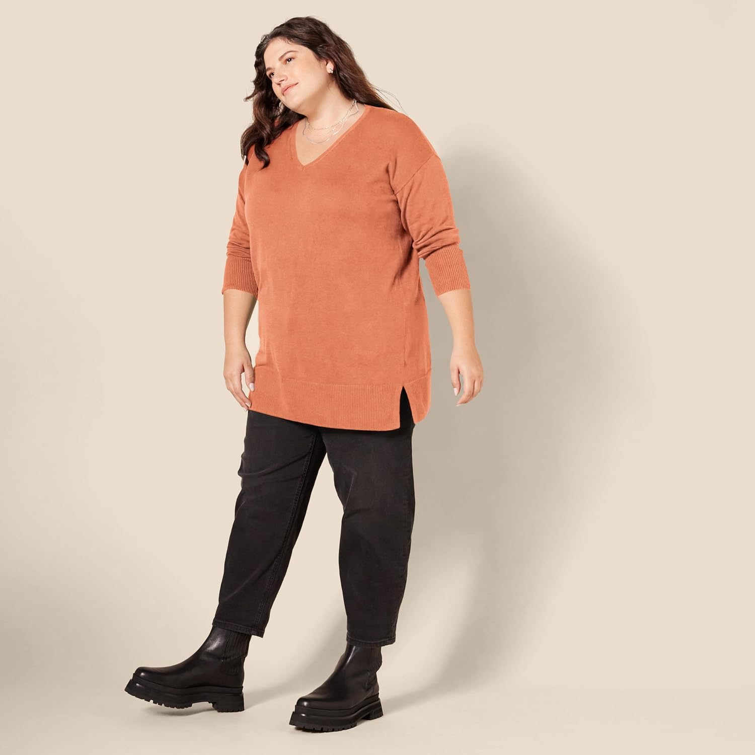 Thumbnail 6 de Amazon Essentials Damen Tunika-Pullover mit V-Ausschnitt und langen Ärmeln – leichter Baumwollmix (auch in Übergröße)