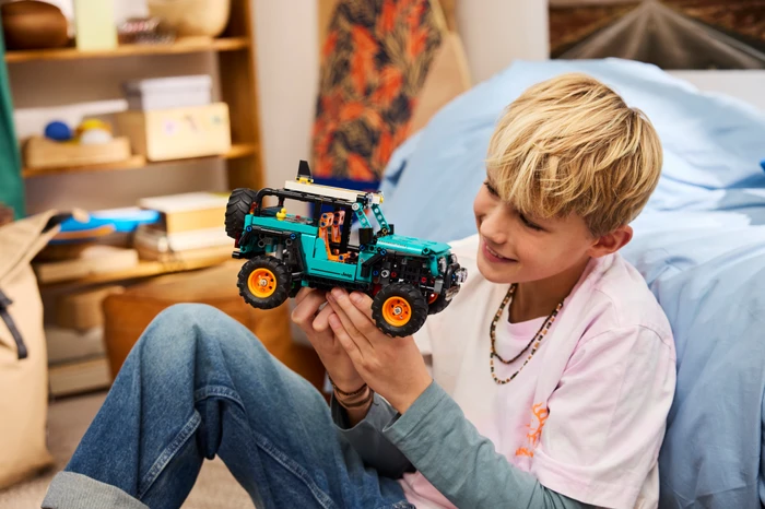 Thumbnail 9 de LEGO Technic Jeep Wrangler Rubicon Geländewagen 42227 – technischer Geländeliner mit echter Lenkung