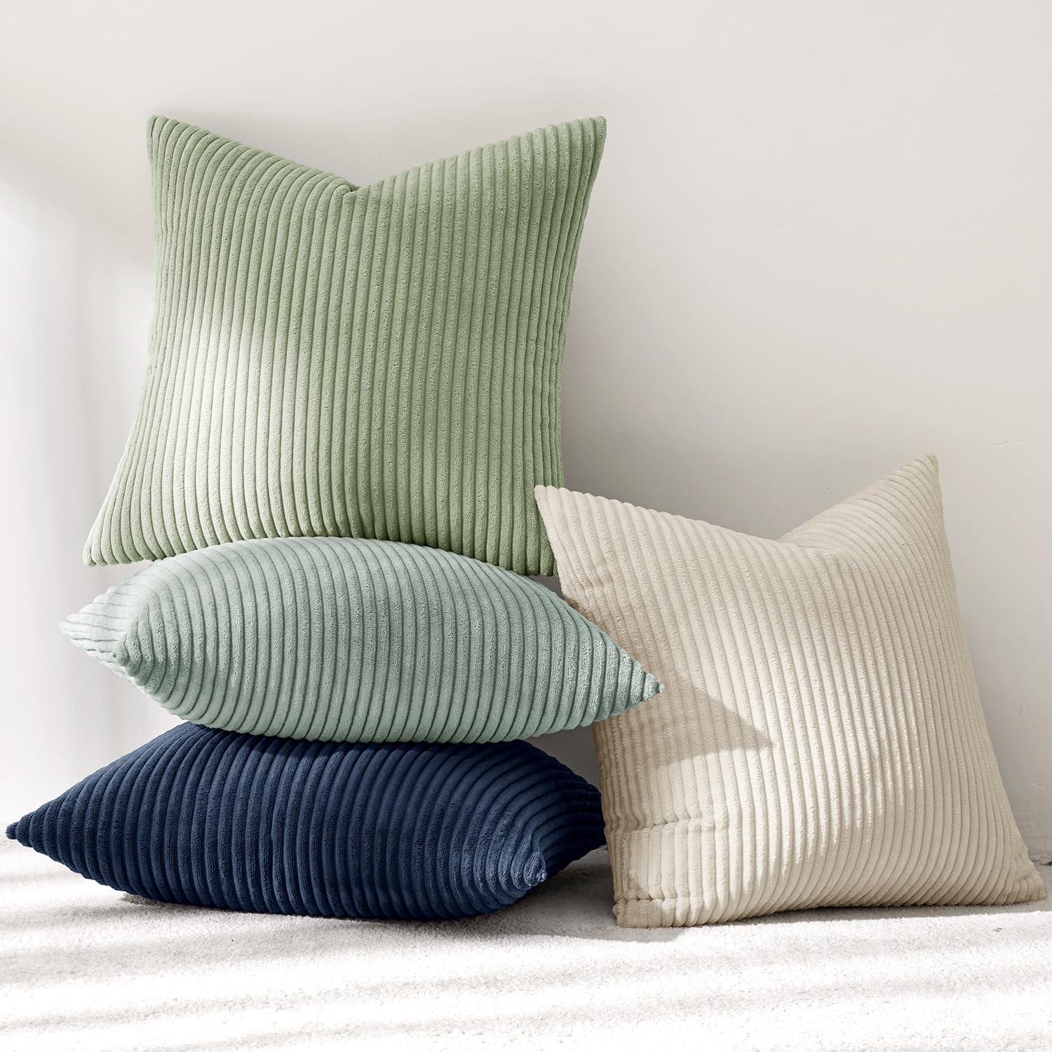 Detalle de MIULEE 18x18-Inch Corduroy Throw Pillow Covers, Set of 4, Muted Teal