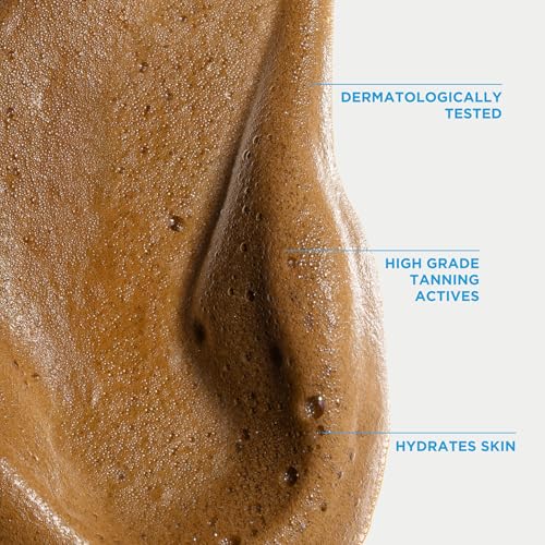 Detalle 2 de Bondi Sands Self Tanning Foam, Dark — a lightweight, salon-quality bronze in a mousse