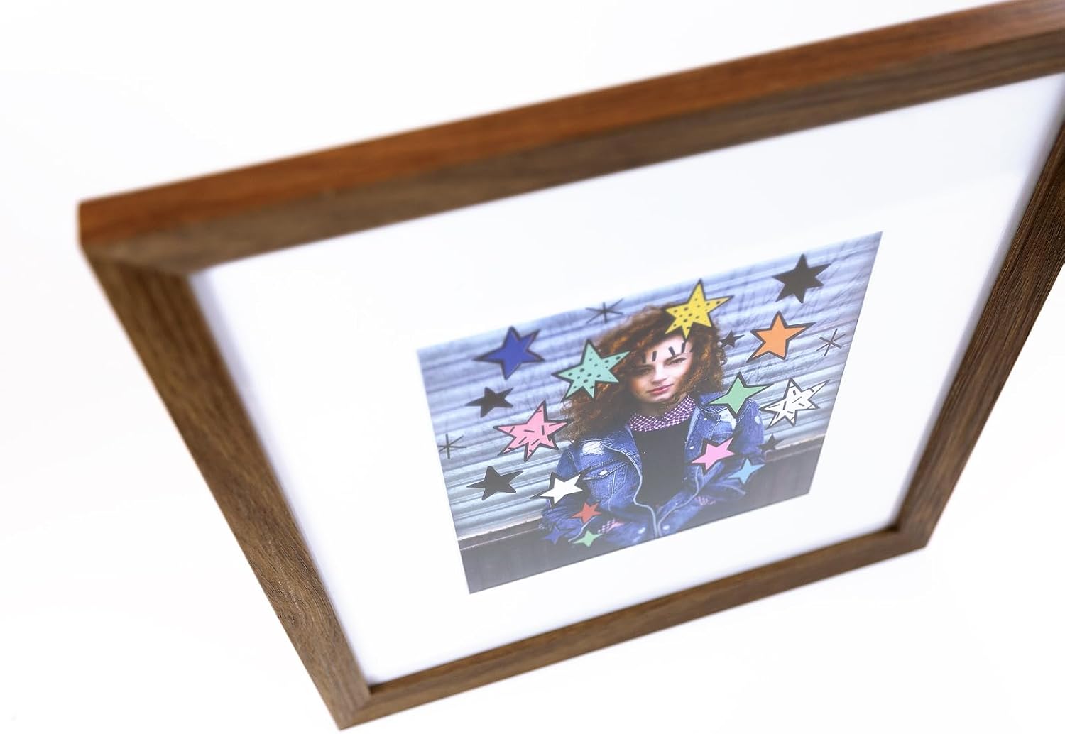 Thumbnail 4 de walther design Bilderrahmen Fiorito Eiche Dunkel 21 x 29,7 cm (DIN A4) mit Kunstglas und Passepartout – Holzrahmen EFX130P