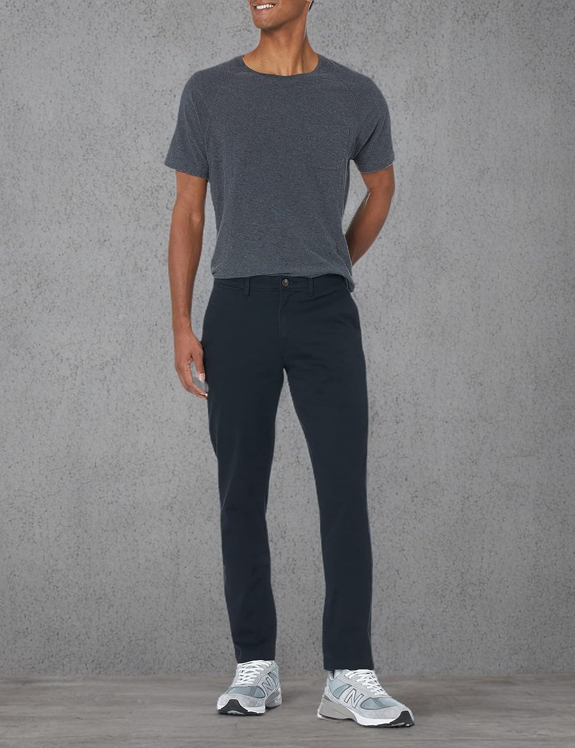 Thumbnail 4 de Amazon Essentials Men's Classic-Fit Casual Stretch Chino Trousers