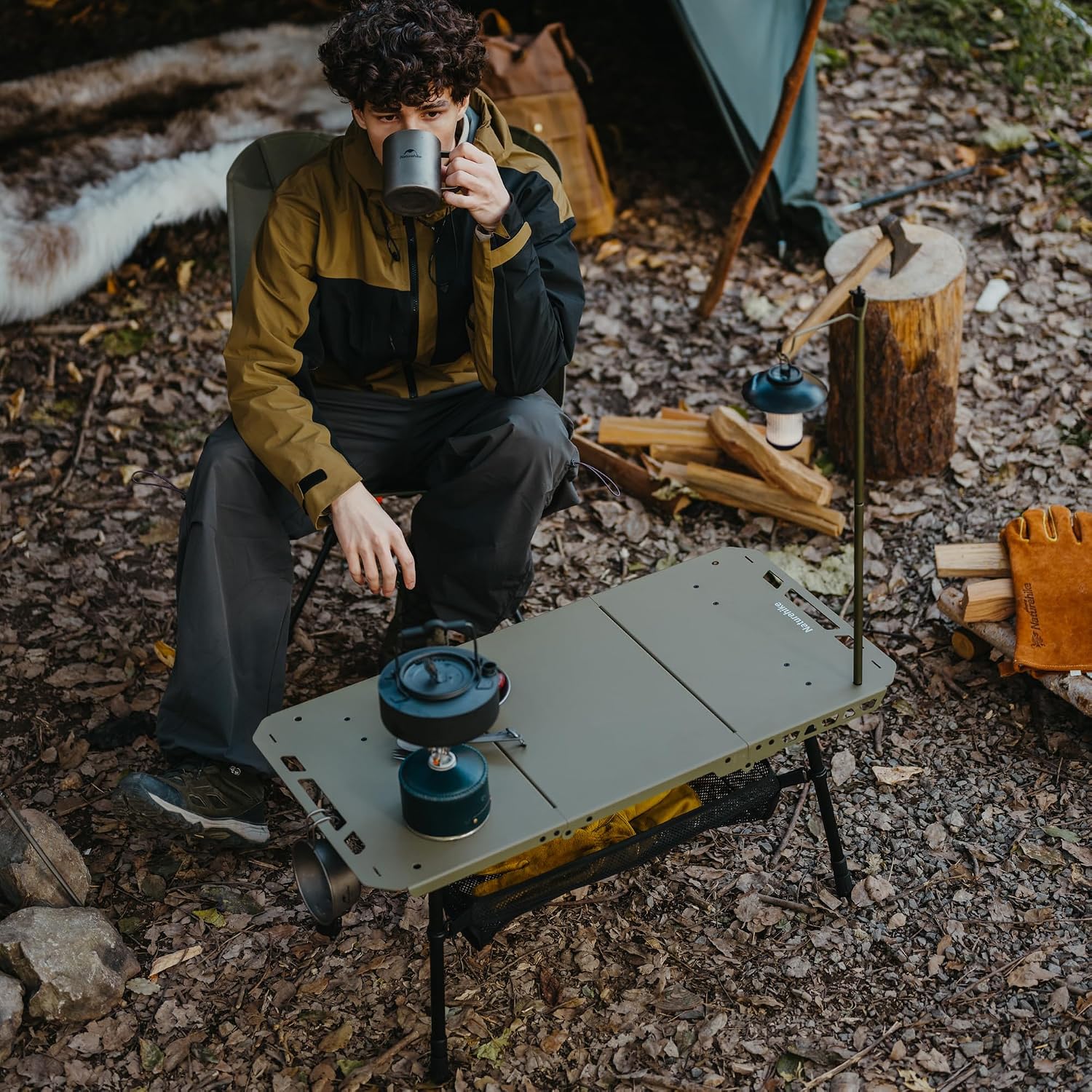 Detalle de Naturehike 6977465868626 campingtafel, metalen klaptafel in groen