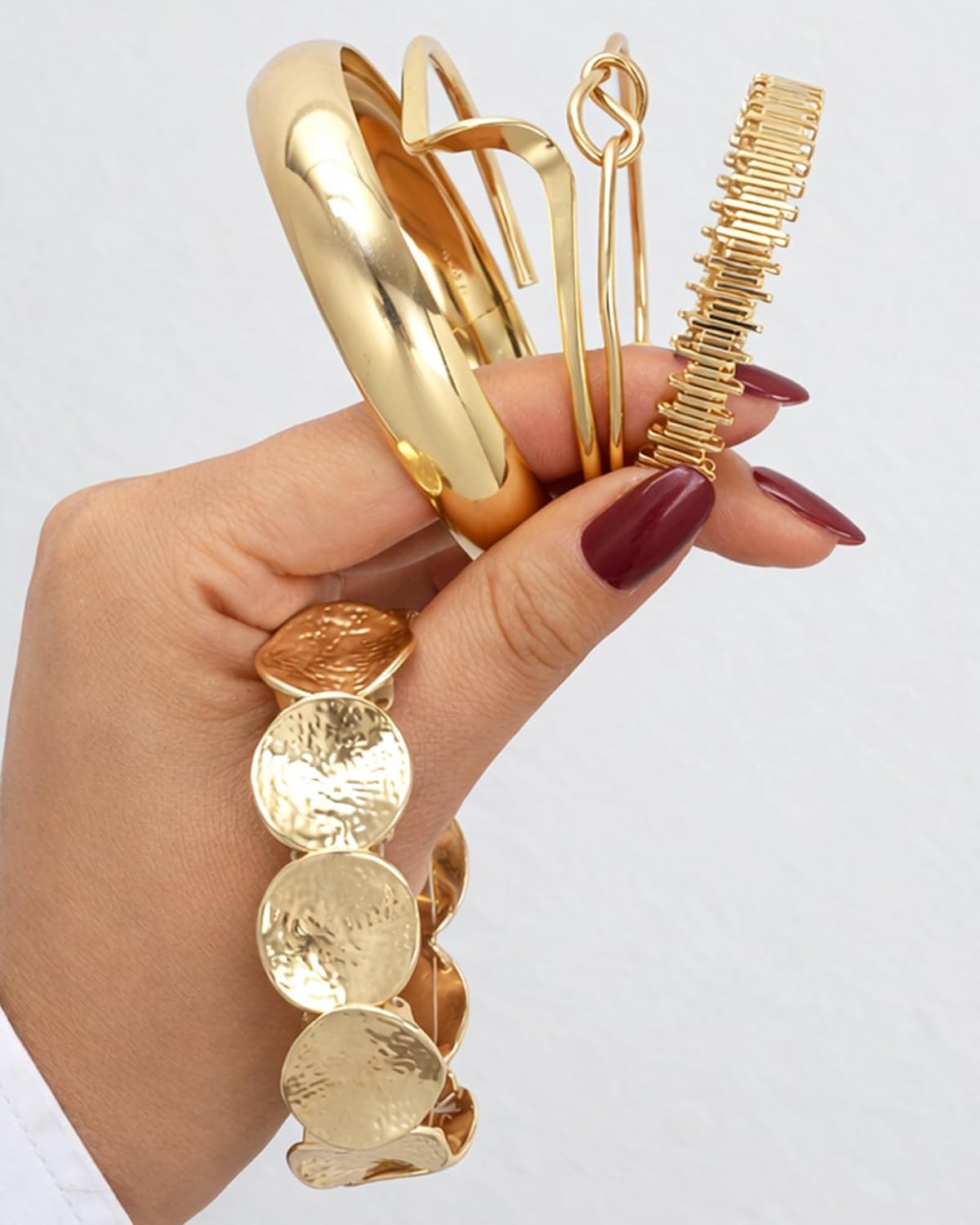 Detalle de Gold Bangle Bracelet Set, 5-Piece