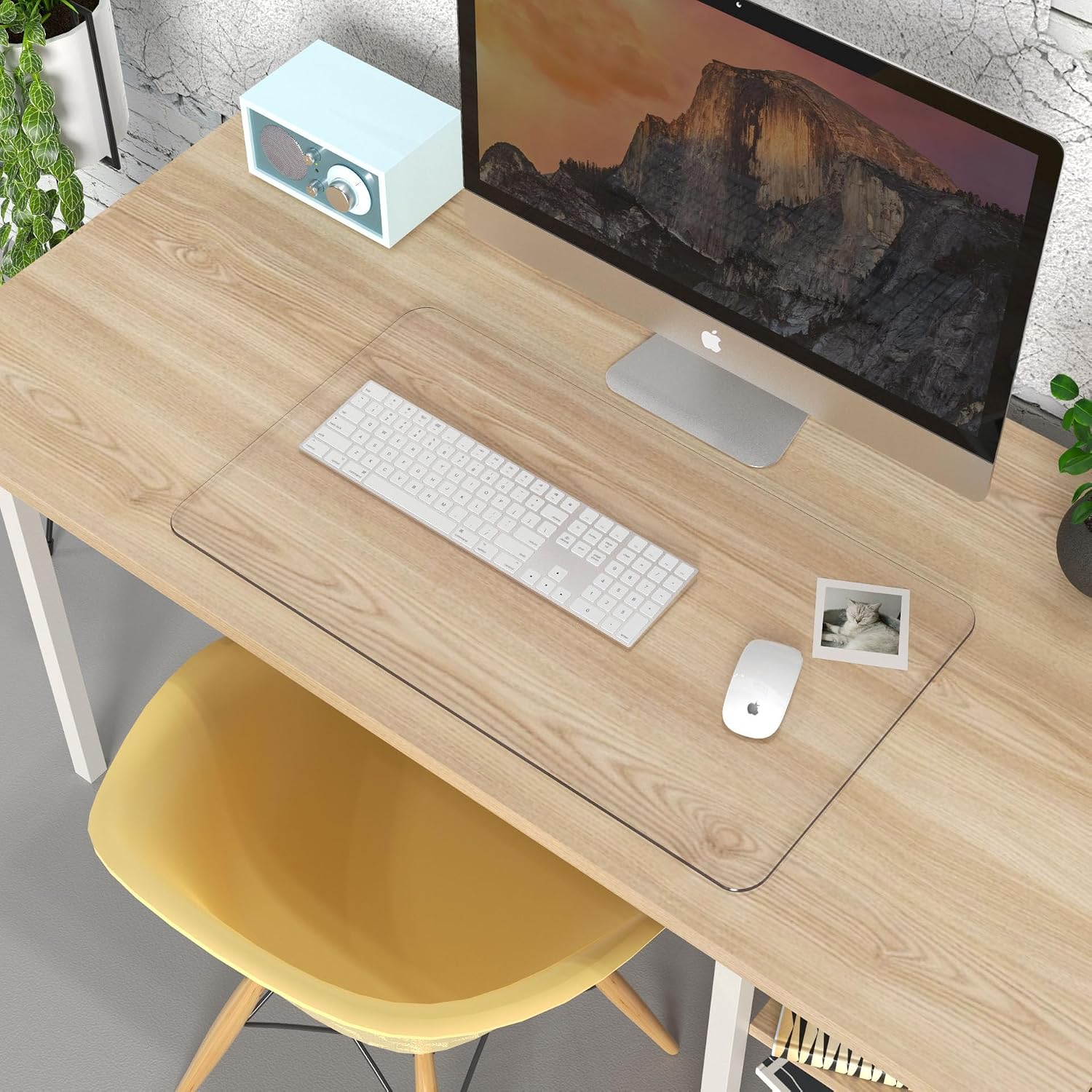 Detalle 2 de Oterri oterri Clear PVC Desk Pad, 23.6 x 13.7 in., Waterproof