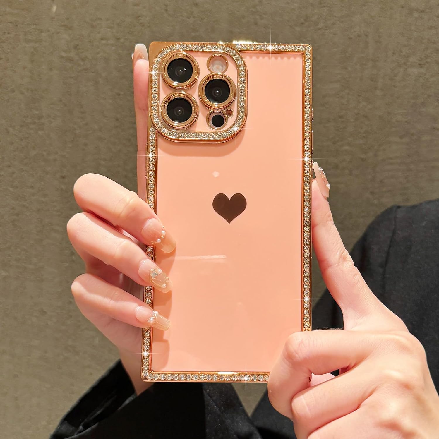 Detalle 2 de Urarssa iPhone 15 Pro Case