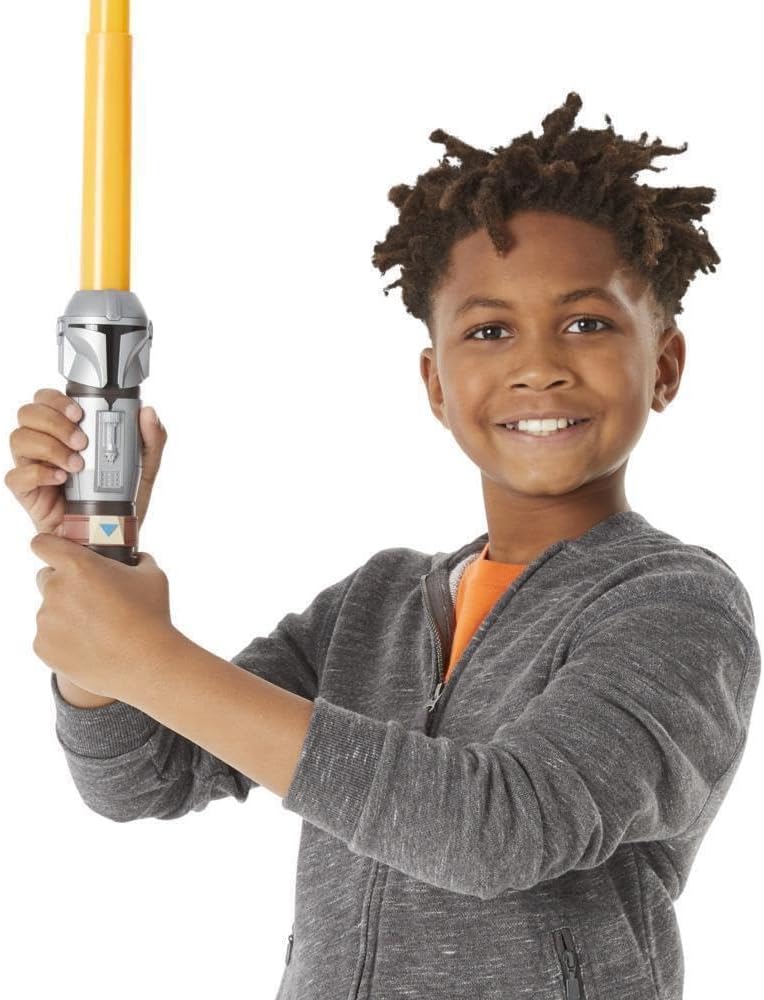 Thumbnail 2 de Star Wars Lightsaber Squad: The Mandalorian Extendable Orange Lightsaber (Age 4+)