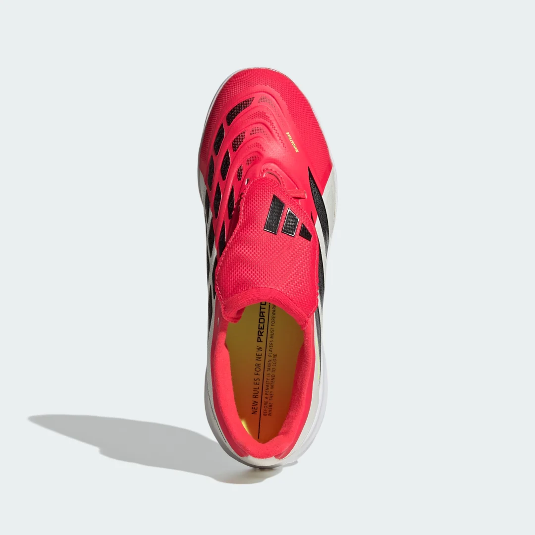Detalle de Zapatilla de fútbol Predator League de Adidas (lengüeta plegable) – moqueta, Rojo
