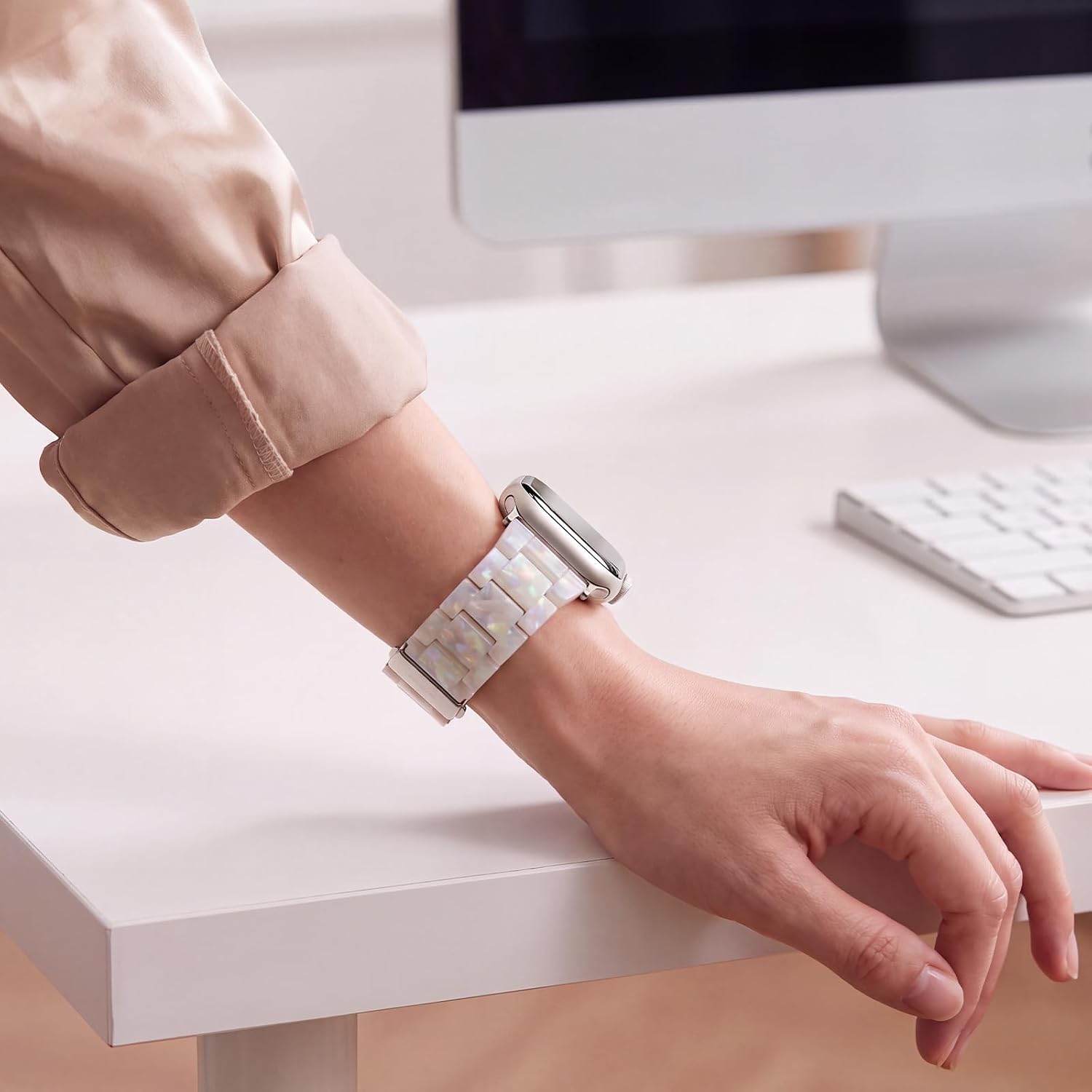 Thumbnail 1 de V-MORO Resin Band for Apple Watch (Starlight Buckle, Aurora White) — 42mm/41mm/40mm/38mm