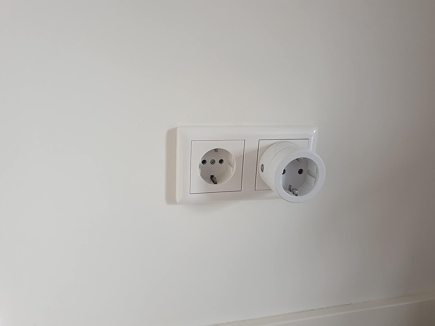 Thumbnail 2 de Funksteckdosen mit Fernbedienung (6 Steckdosen, 3680 Watt) – Funksteckdose-Set für Innen (weiß)