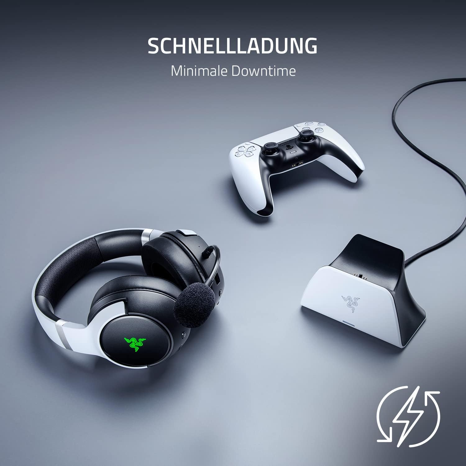 Detalle de Razer Schnellladestation für PS5 DualSense Controller – USB-Ladung, gebogenes Design, Weiß