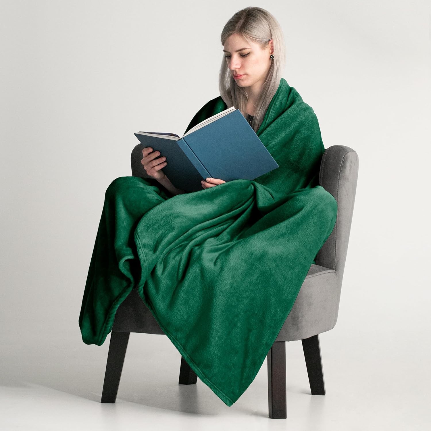 Thumbnail 3 de DecoKing Kuscheldecke 150x200 cm aus Microfaser – weich und vielseitig (Ivory/Flaschengrün)